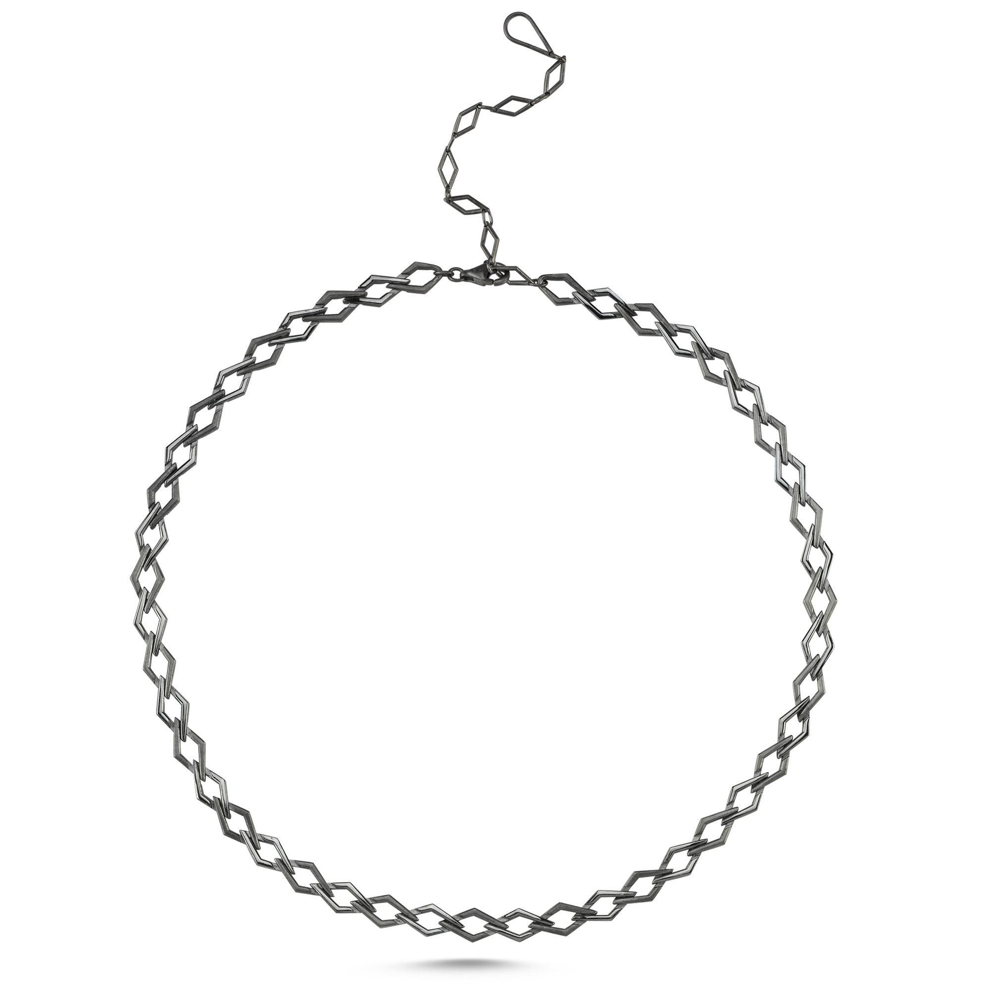 BLACK HOLE WITH ADJUSTABLE CHAIN